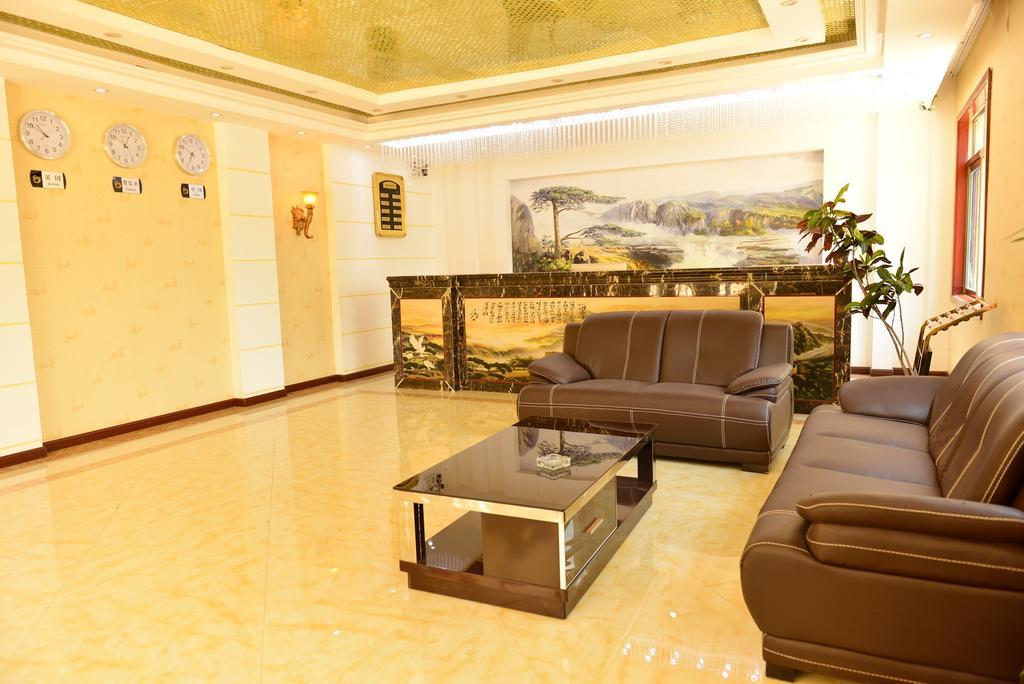 Warm Harbor Hotel ลิฟวิงสโตน ภายนอก รูปภาพ