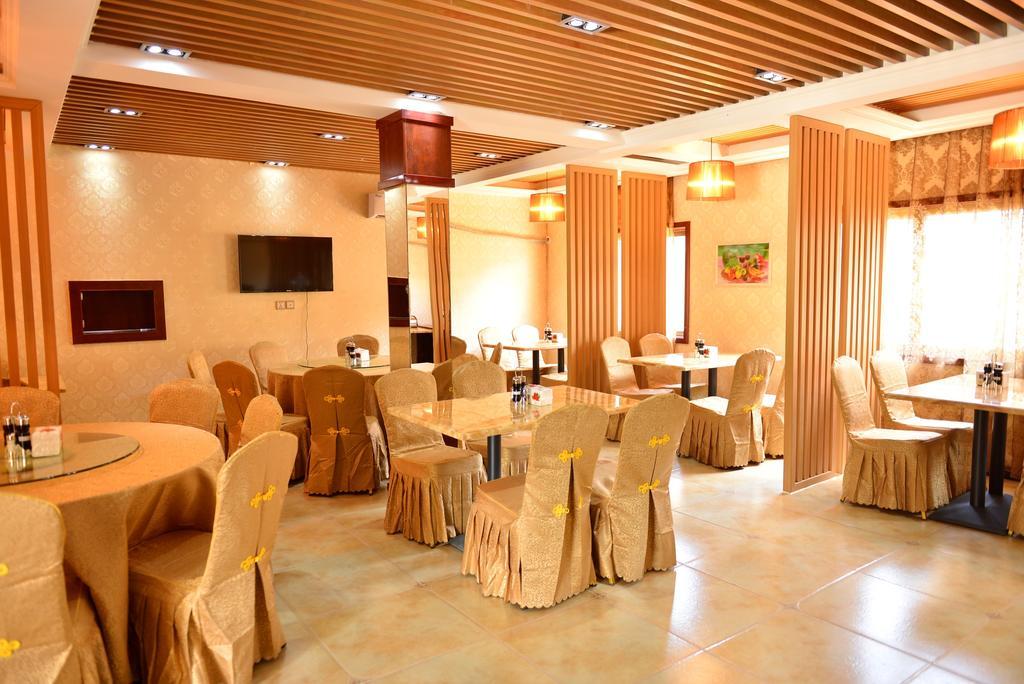 Warm Harbor Hotel ลิฟวิงสโตน ภายนอก รูปภาพ